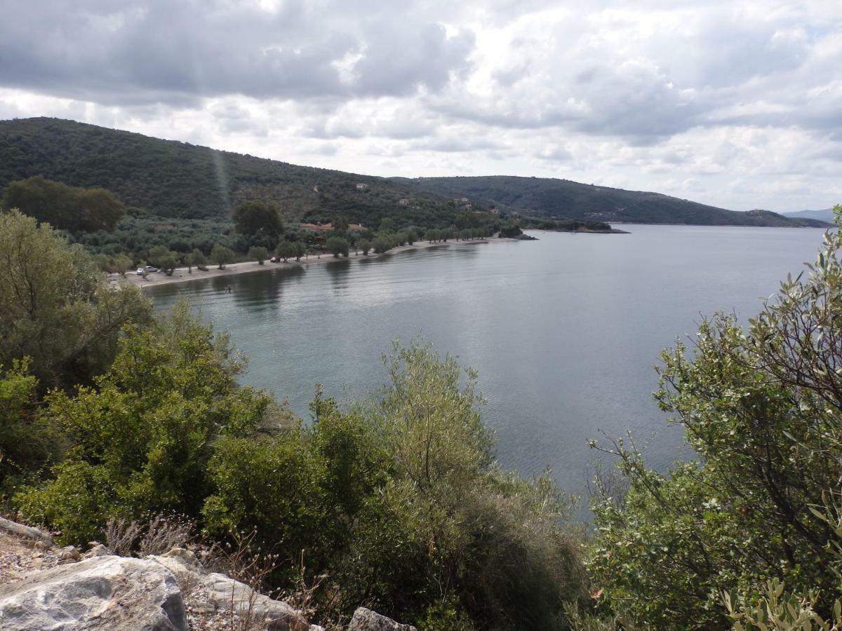 The Small House In The Olive Grove Lefokastro Exterior foto